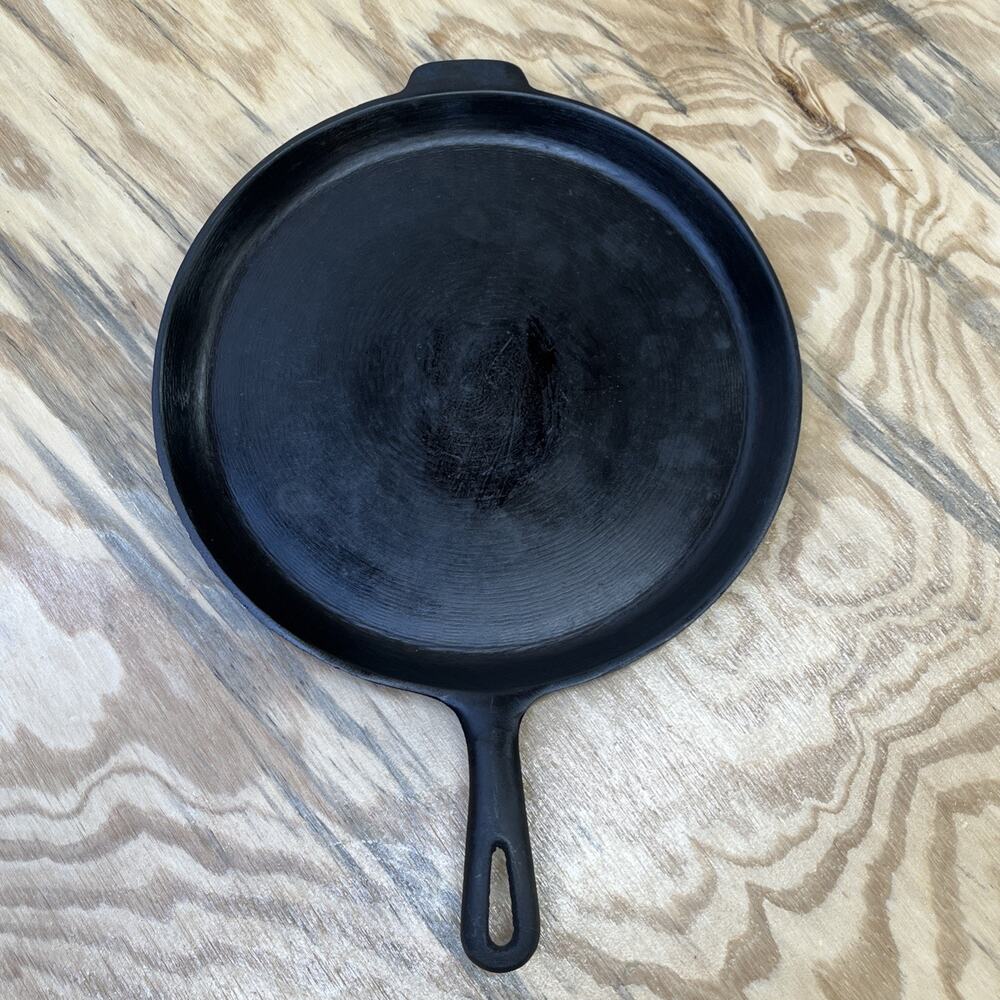 Vintage Griswold Cast Iron Small Logo 11 1/4” Skillet Griddle